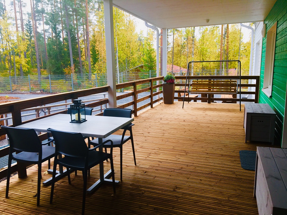 Onnikoti Koivu terassi