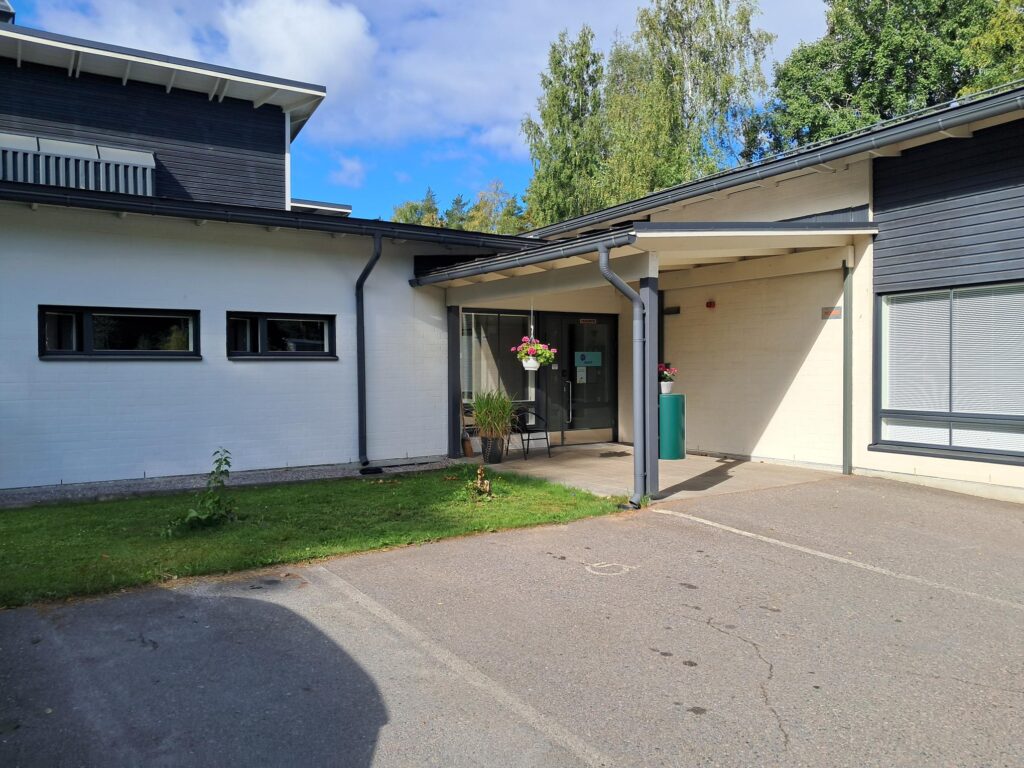 Yksikkö ulkoa päin