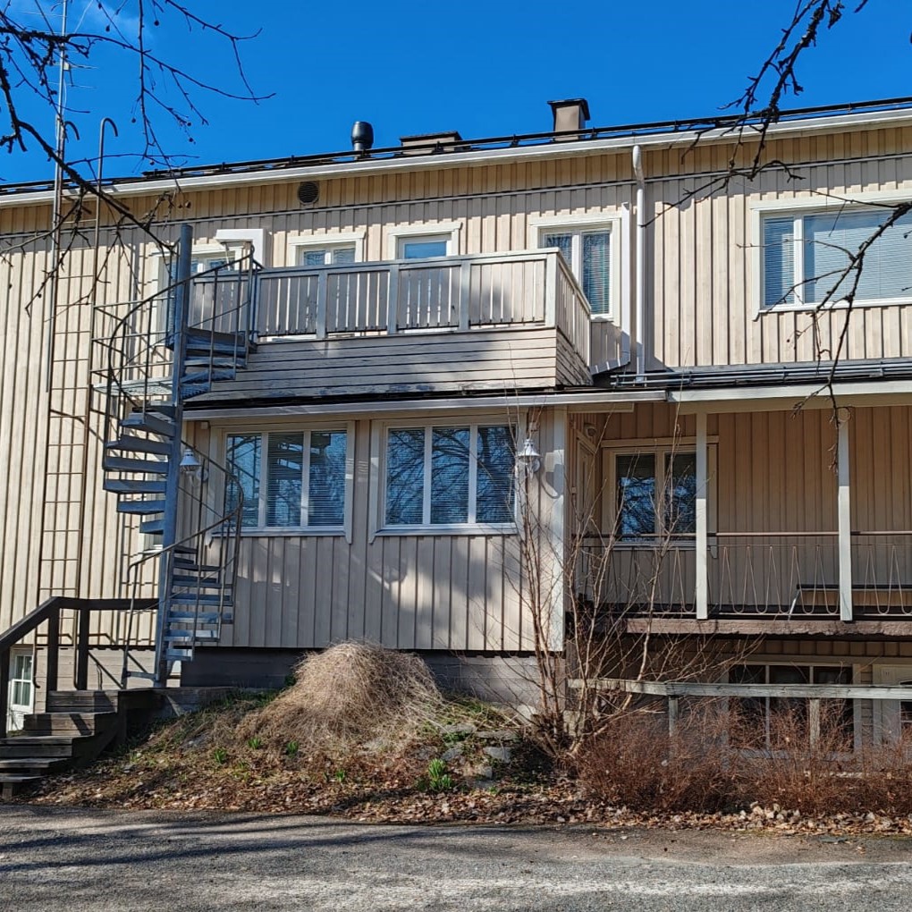 Yksikkö ulkoa päin