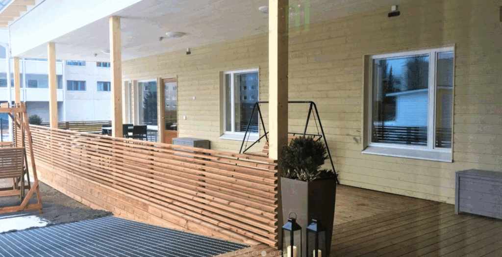 Onnikoti Polku, terassi